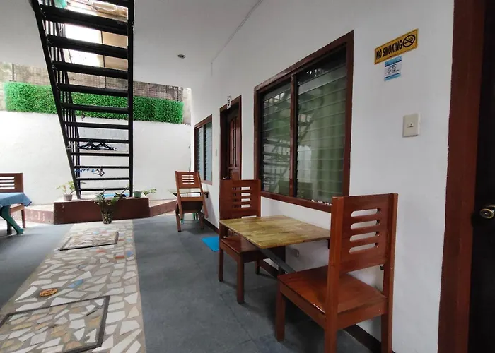 Vega Hometel El Nido Near