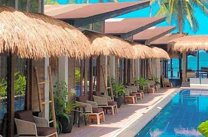 Banig Beach El Nido